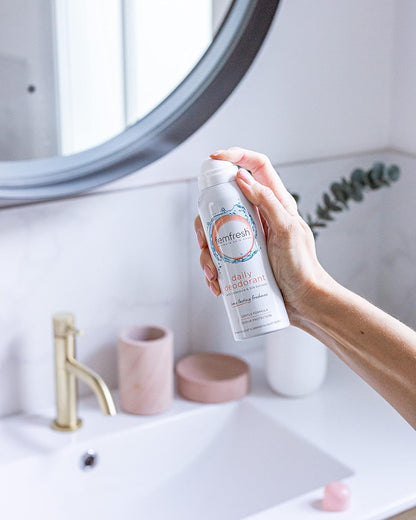 مزيل عرق منعش للعناية اليومية بالمناطق الحساسة من فيم فريش، شفاف 125 مل