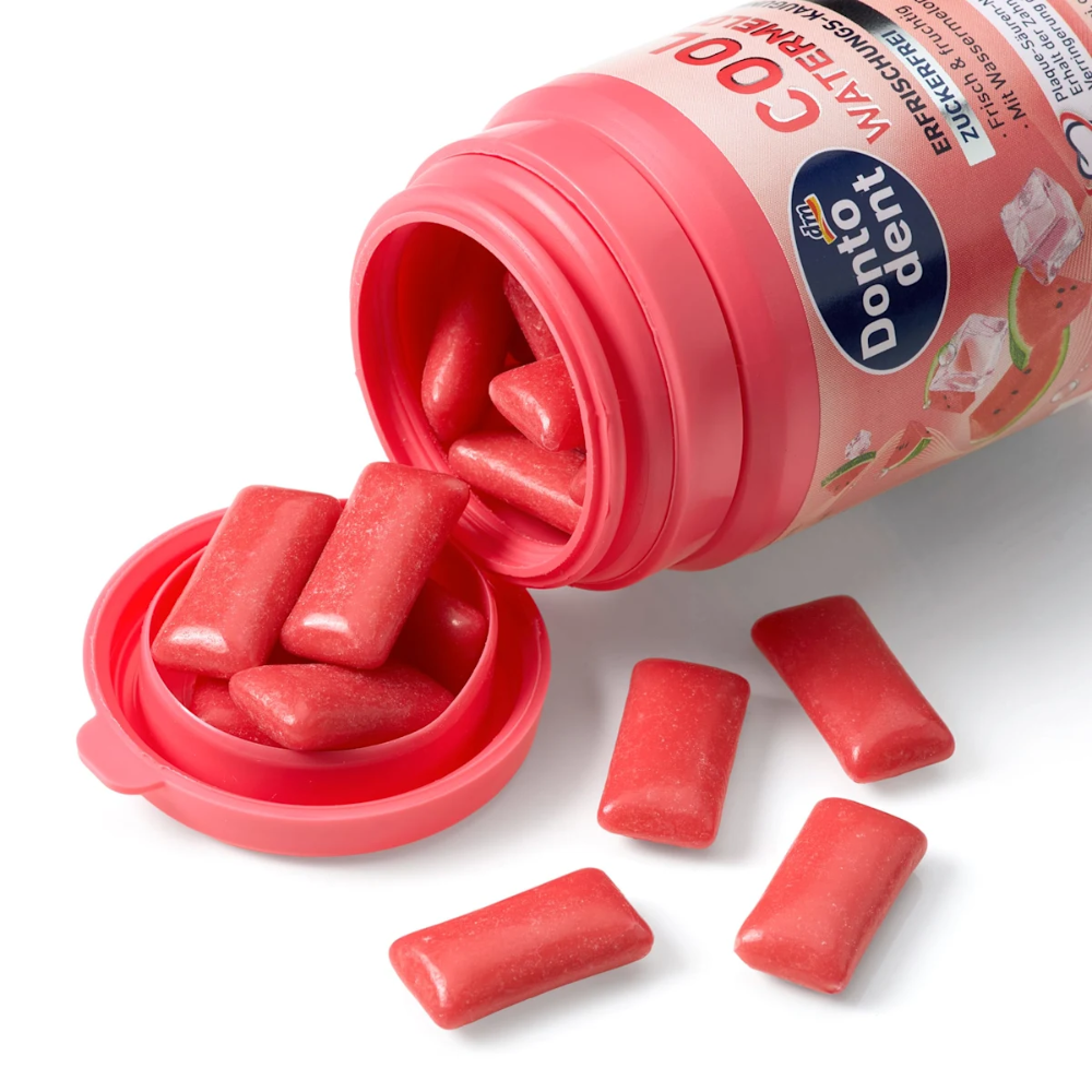 dontodent Cool Watermelon Gum, sugar-free dental care product with 50 pieces, featuring watermelon flavor and freshening benefits
